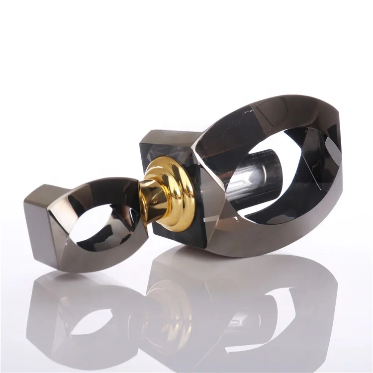 
BOYE Custom Luxury Natural Essential Oil Black Crystal Perfume Bottles 