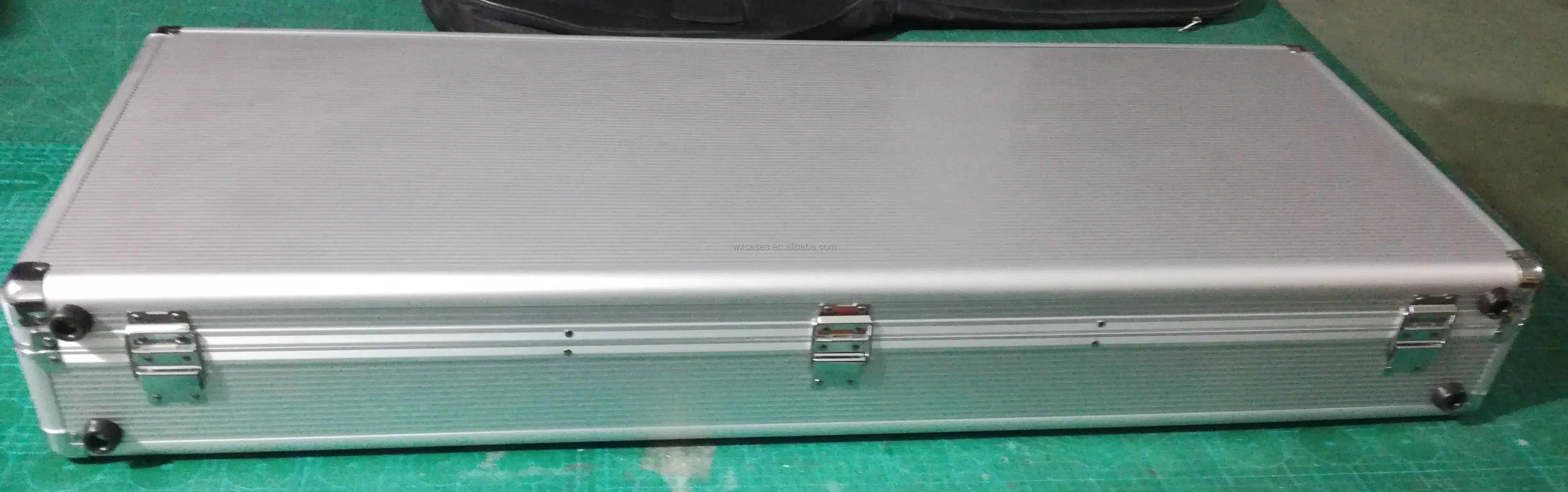NEW ARRIVAL portable aluminum guitar hard case with custom foam insert manufacturer From Nanhai,Foshan,Guangdong,China