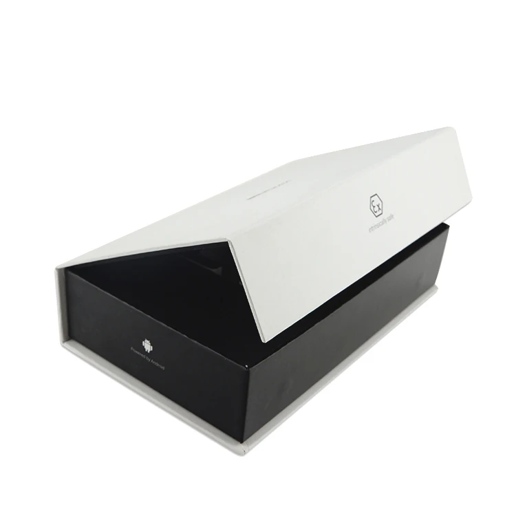 Luxury flip top boxes with magnetic catch white gift box cardboard magnetic closure gift box for phone