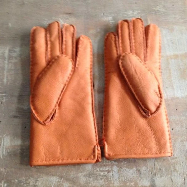 Оптовая продажа 100% натуральная овчина классические женские модные перчатки из