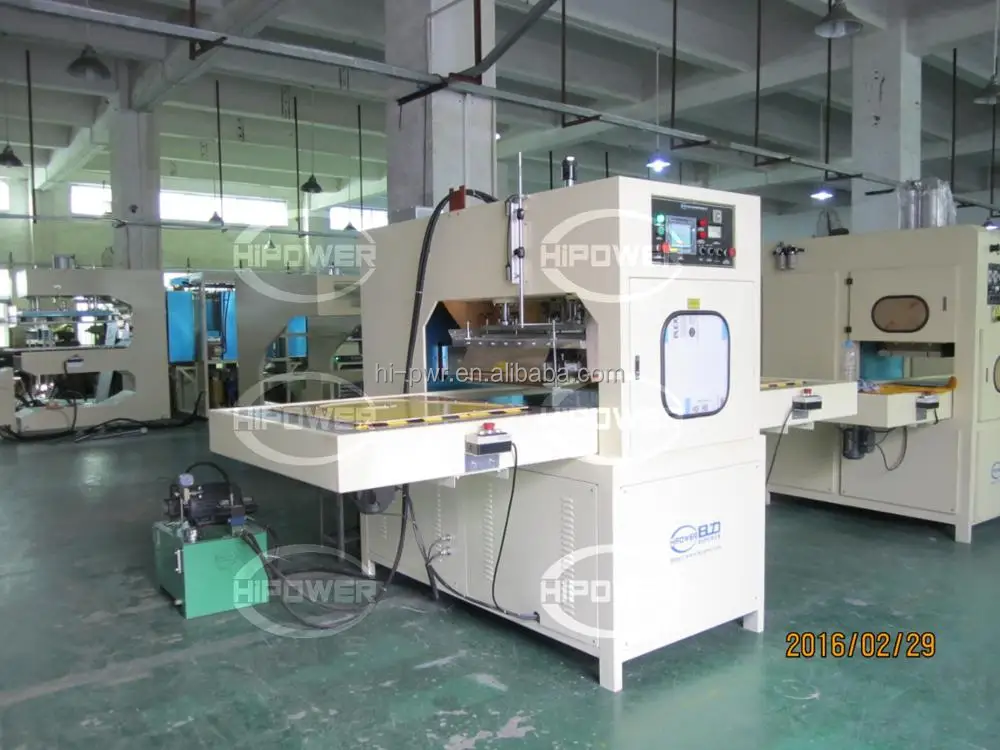 Машина для производства мягких складных коробок из ПЭТ/ПВХ