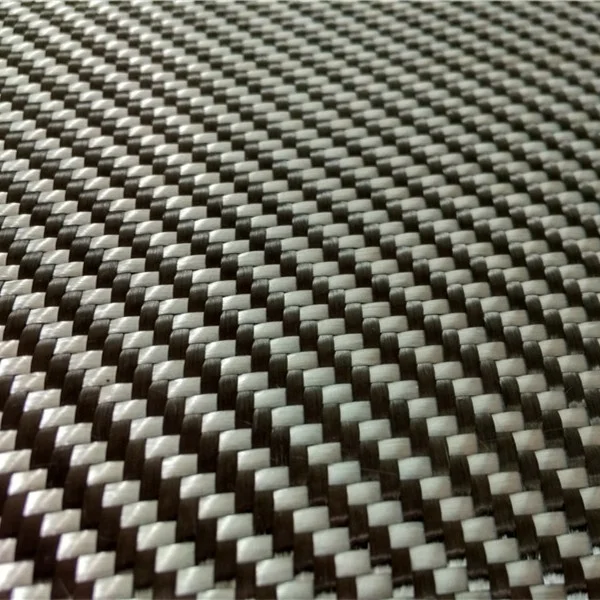 high quality carbon fiber cloth, 3K Carbon fiber 300 Tex fiberglass 250g plain Carbon Fiberglass Hybrid Fabric