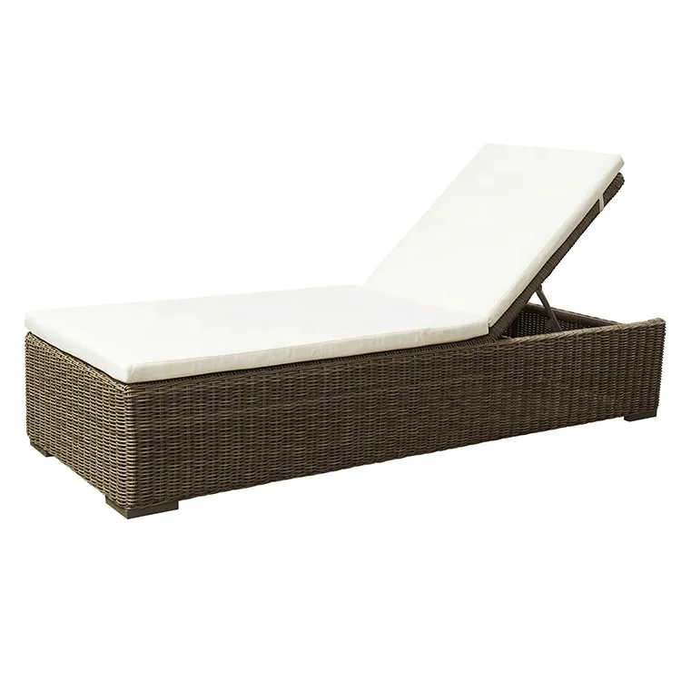 Outdoor Furniture Modern Wicker Sunbed Patio Rattan Sun Lounger Chair