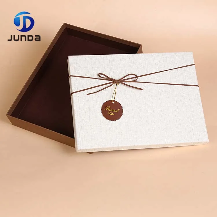 New design customized wholesale luxury paper chocolate box gift box