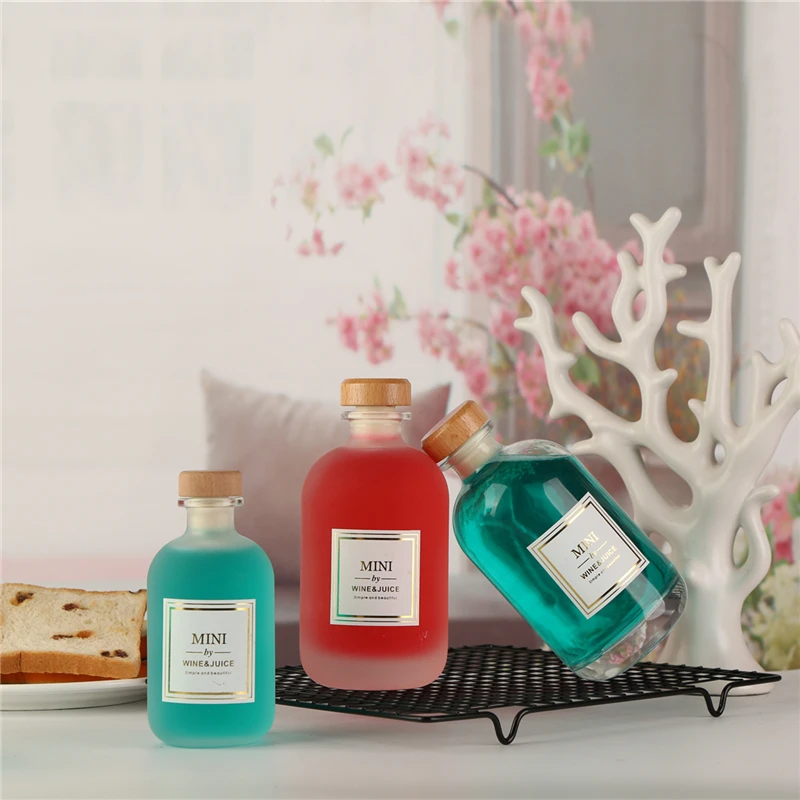 
Factory Hot Sales 500ml Round Clear Fruit Infuser Water Bottle With Straw E Juice Bottle 