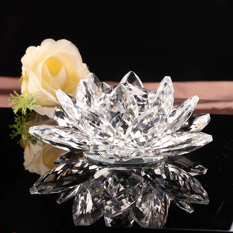 Beautiful crystal Lotus Artificial Flowers Heavy Industry carved high quality crystal glass for home decoration