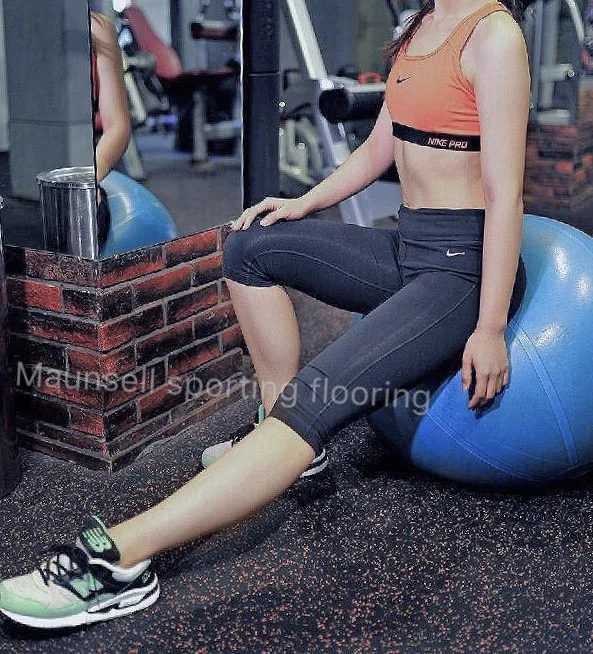 Pisos para gimnasio / Gimnasio Tapete de goma precio mat bajo para la venta rubber