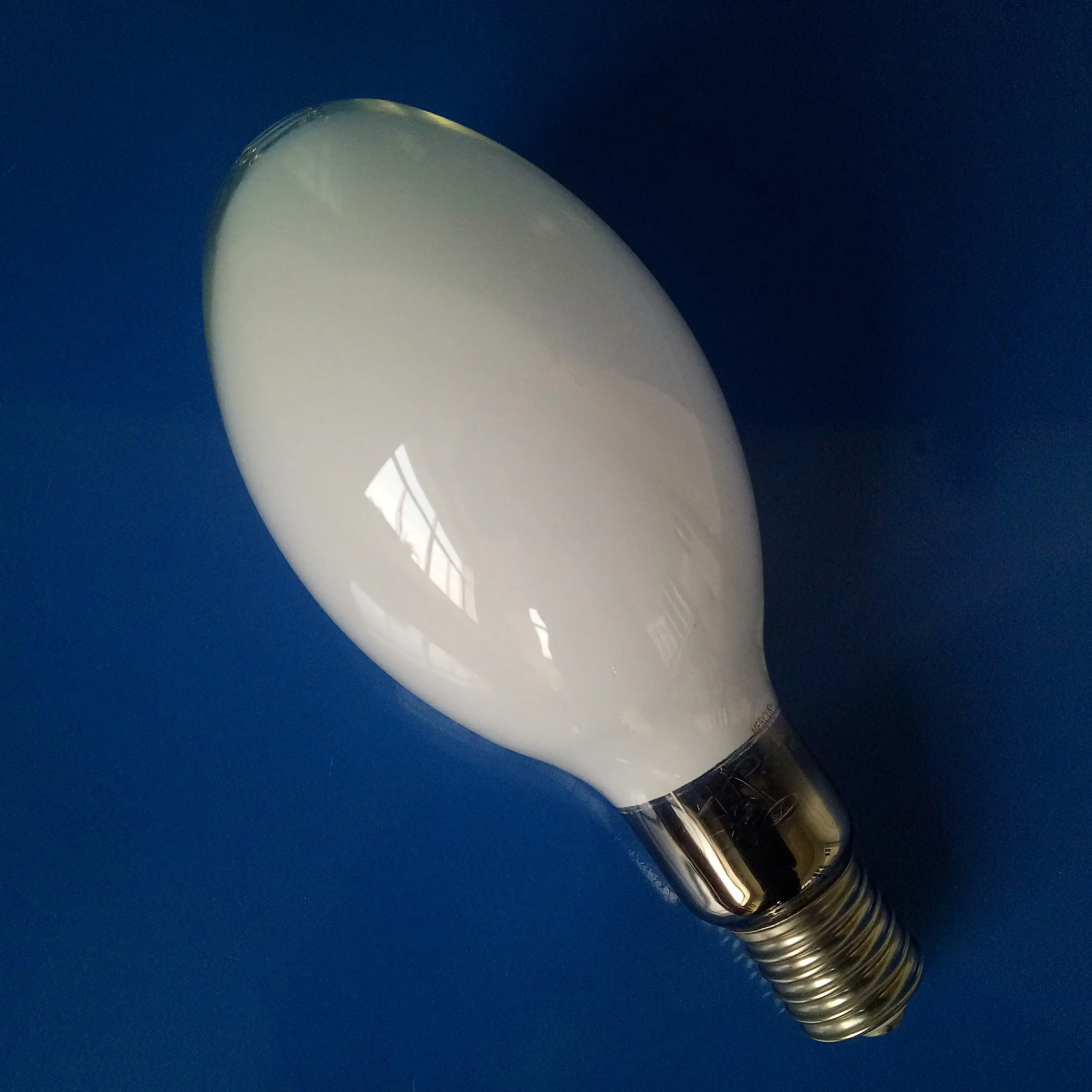 400w mercury vapor lamp HID vapor bulbs ballasted BT shape for enclosed fixtures outdoor lighting arc light