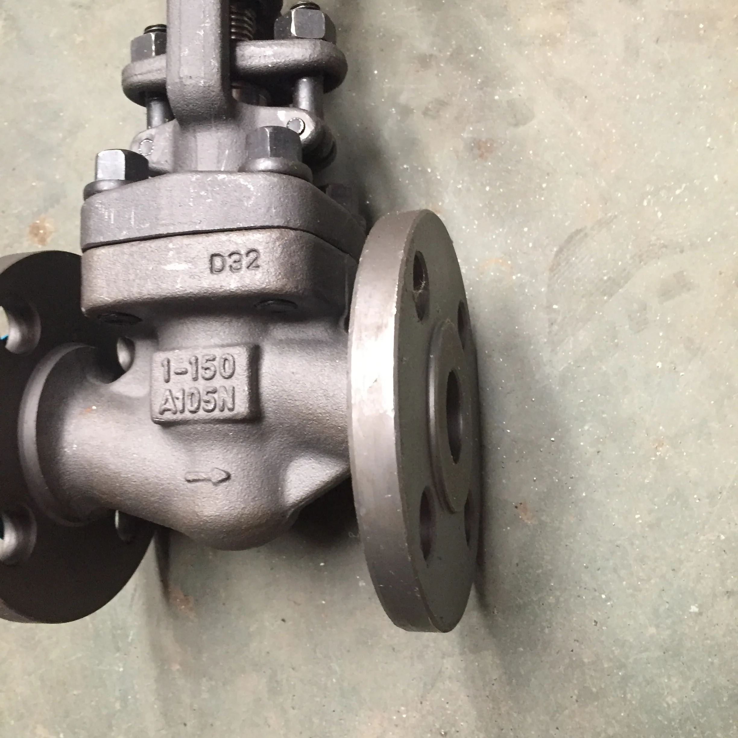 Asme b16.34 a105 globe valve dn40