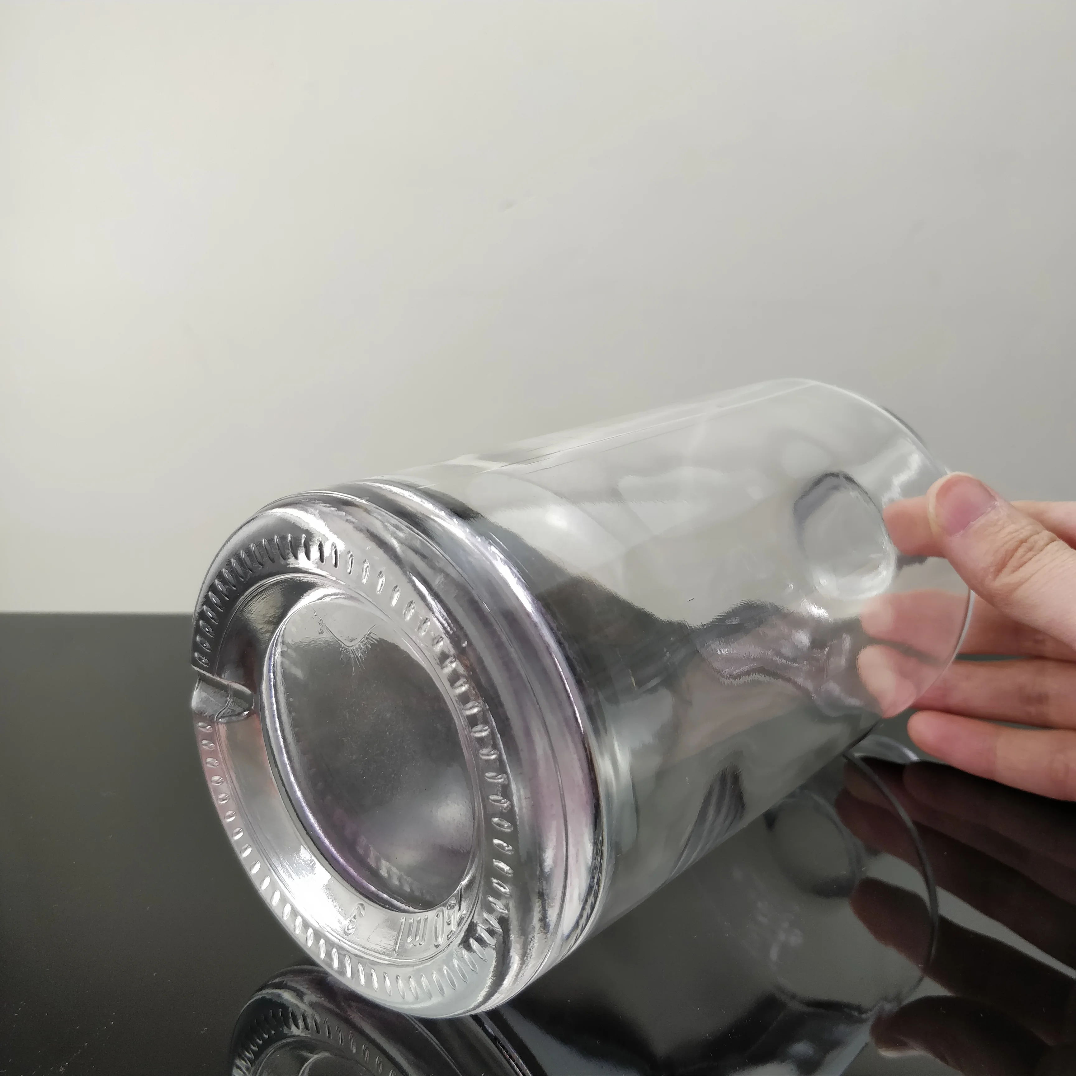 RSG Wholesale Cork Stopper Lid Extra White Luxury Packaging Round Empty Clear Glass Liquor Gin Vodka Bottles 750ml Manufacturers