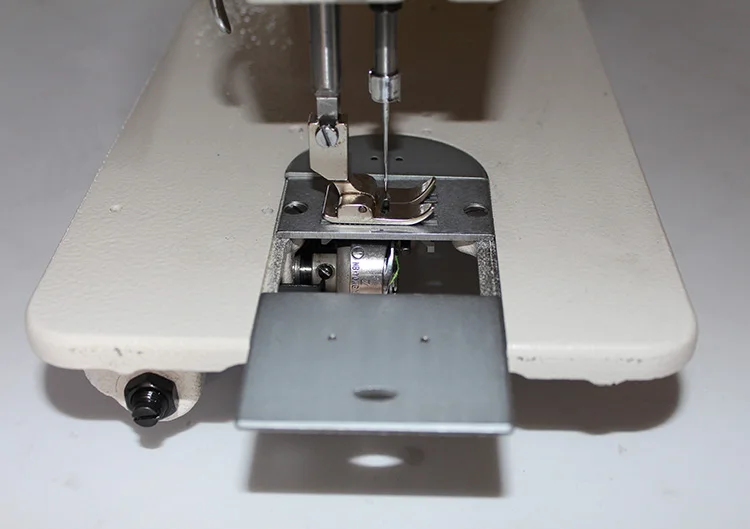 SI-20U Zigzag Sewing Machine Large Hook
