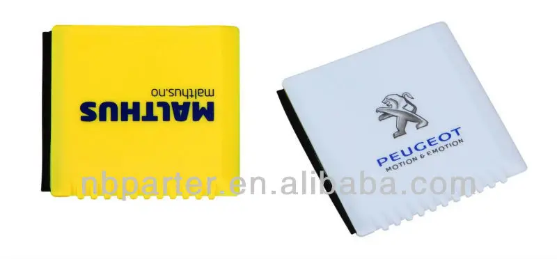 PTIS-014 plastic triangle shape ice scraper