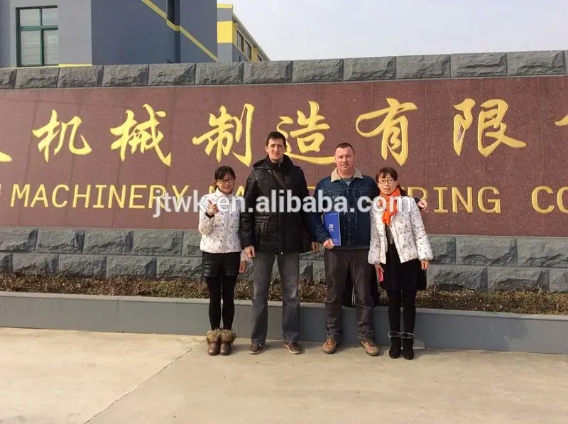 500tons Hydraulic Pressure Tablet Press Machine For Mineral Salt Block Briquette