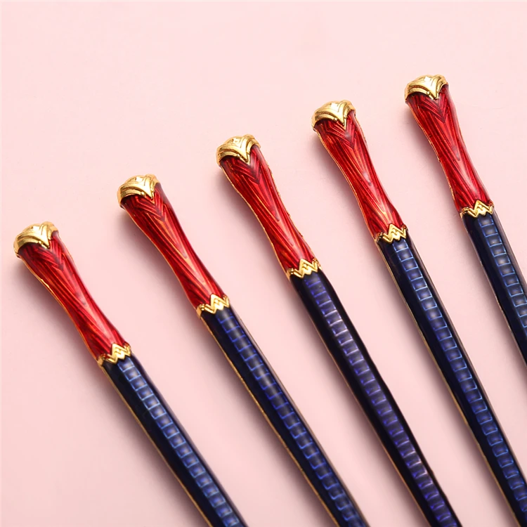 Gift Movie Justice League cool Wonderwoman Gifts New Design Beauty Makeup / Cosmetic Face Metal Makeup Brushes