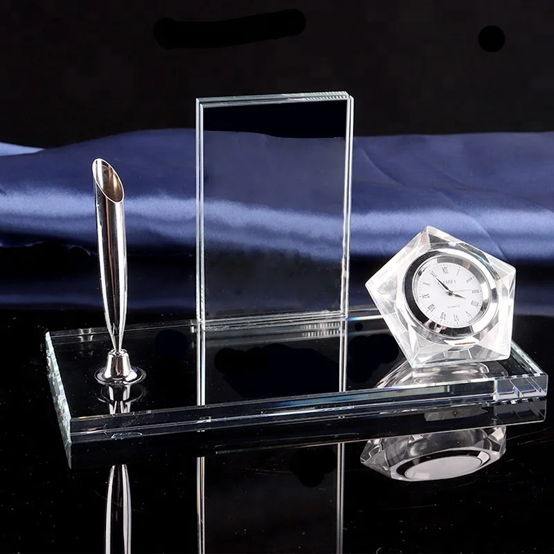The Latest Simple And Stylish Cristal Office Gifts/ Crystal Desktop Pen Holder and Table Clock and Carder pen Holder