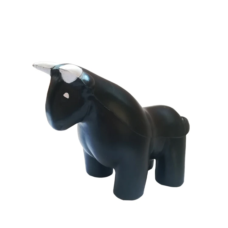 Hot selling PU red bull puede tamano Foam Stress Balls, Cute PU Black Cow Stress Ball