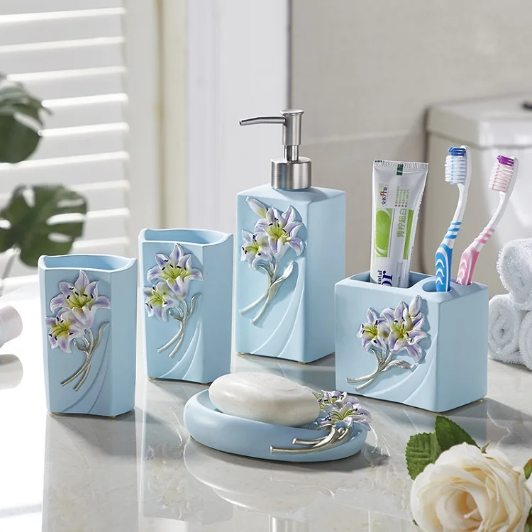Flower Pattern Bathroom Product Blue Color Polyresin Accessory Bath Sets
