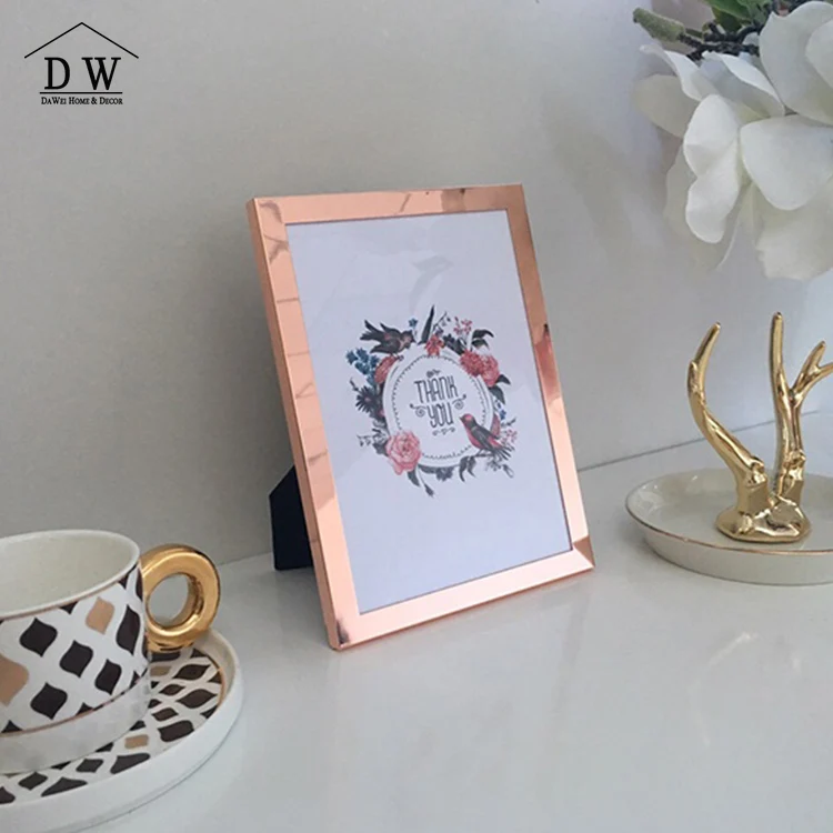 
2019 high quality new style nordic modern minimalist style metal glass photo frame 