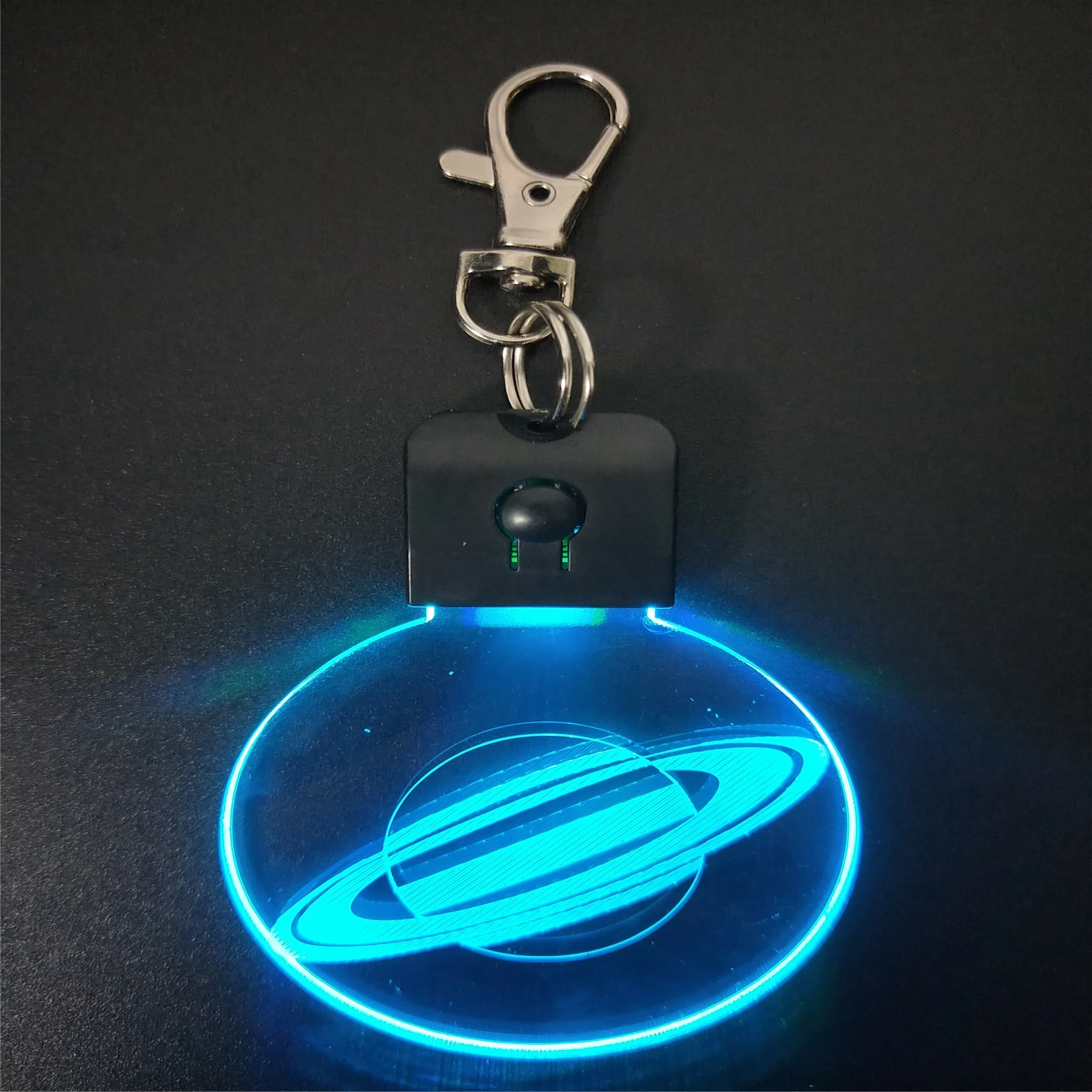 
Custom Round Shape Key Organizer LED Color Flashing Planet Design Unique Keychains Creative 3D Mini night Light 