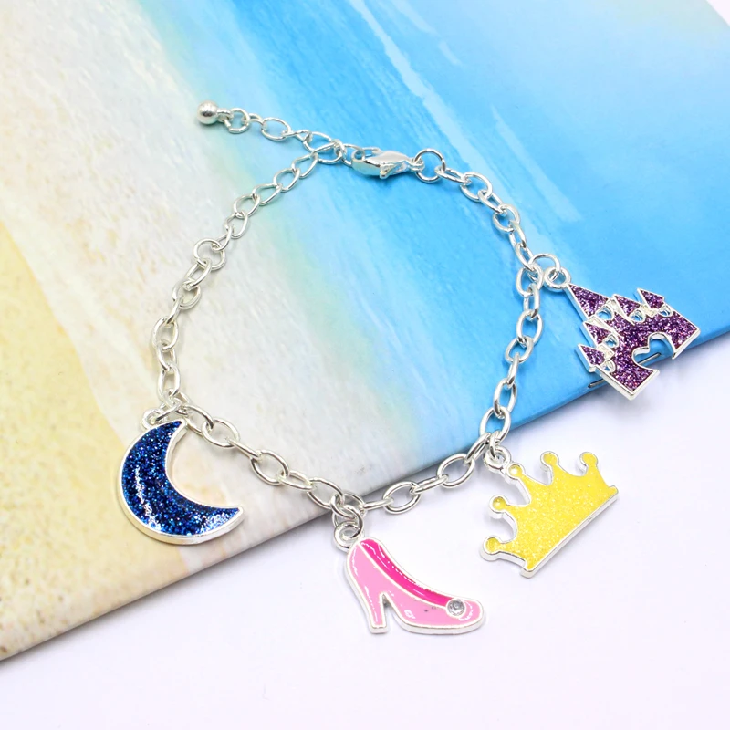 Children Heart Shape Charm Bracelet With Moon Pendant Lovely Smart Kids Promotion Gift Bracelet Dayday Band