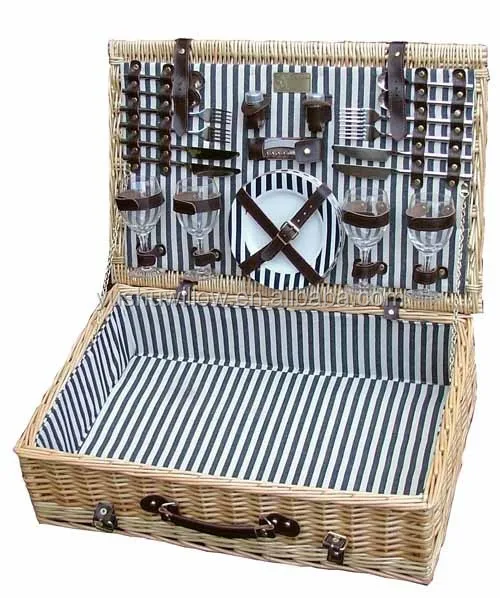
willow picnic basket for 4 persons 