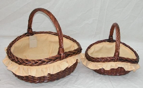 
willow basket with fabric 