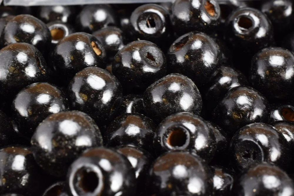 Hot-selling Factory 10mm Shiny Black Wood Round Beads Sizes For Jewelry Making
