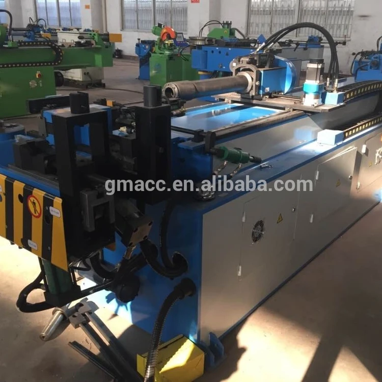 Three-dimensional tube bending machine