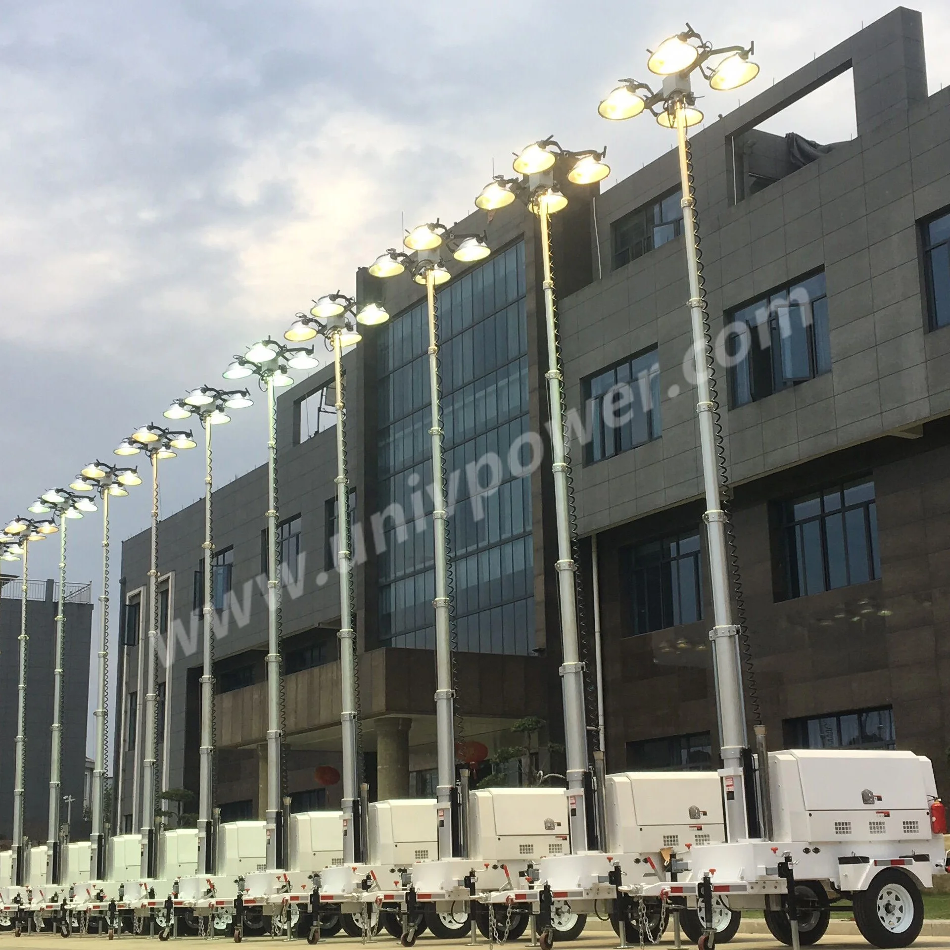 Factory outlet telescopic antenna mast for portable light tower cctv camera