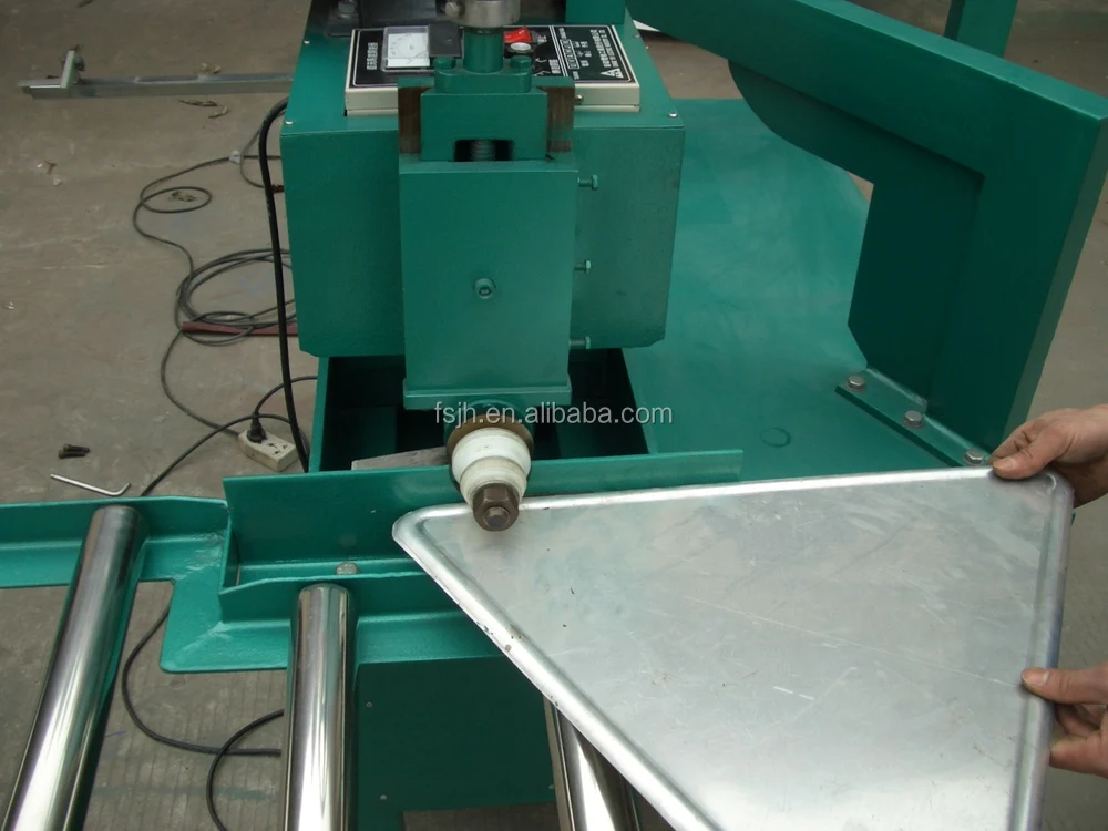 Reflective Road Sign Equipment Triangle Circle Cutting Bending Machine