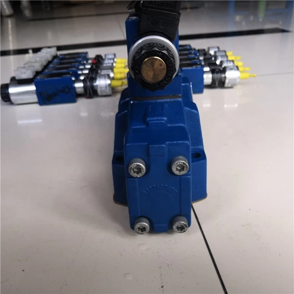 Новое высокое качество Rexroth пропорциональные клапаны R900705186 4WRKE16W6-200L-3X/6EG24EK31/F1D3M-33/серия многие типы являются факультативными