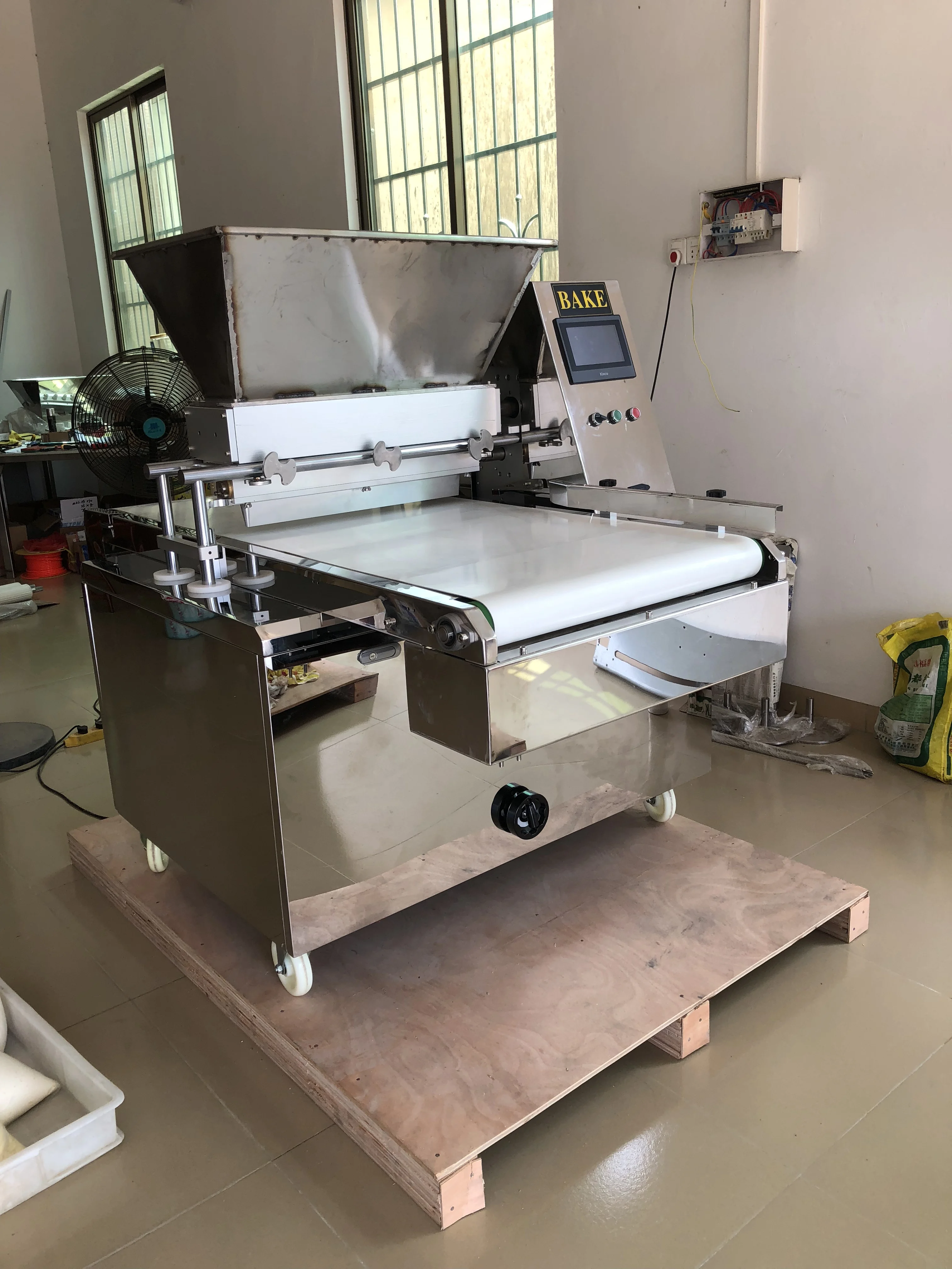 Commercial chocolate chip industrial butter dropping cookie cutting forming press dough ball