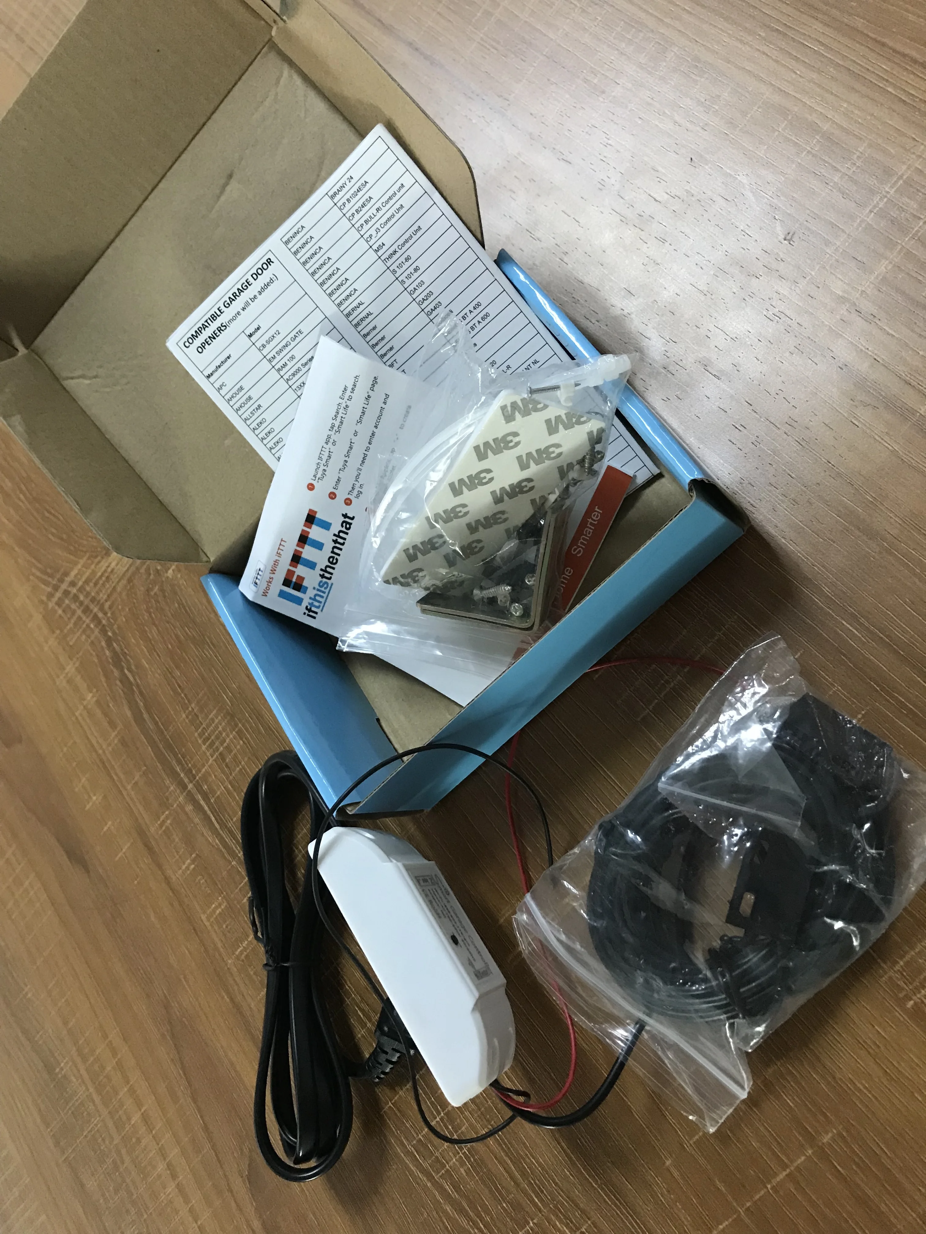 
APP Control Alexa Google Home IFTTT garage door opener WiFi Garage Door Opener Automatic garage door opener 