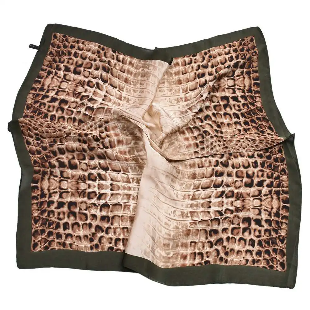 Оптовая продажа 2021 Новые короткие шейный платок 70 см роскошные Леопардовый шейный платок