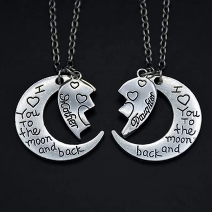 Hot Selling I Love You To The Moon And Back Pendant Mom Necklace For Mothers Day Gift