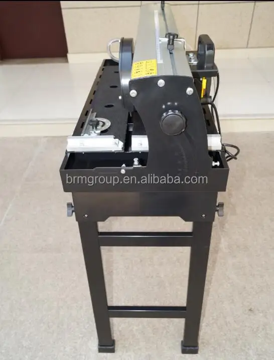 800W 600mm Electric Wet Tile Saw Cutter Smooth Rail Portable Tile Cutting Machine with Foldable Stand BM681