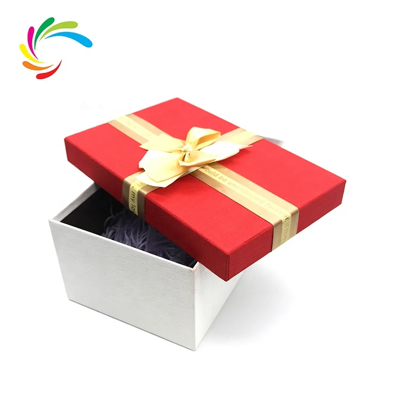 China Manufacturer Cheap Wholesale Print Custom Logo Luxury Christmas Gift Box with Ribbon