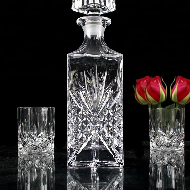Amazon top seller 2021 Old Fashioned Whiskey Bottle Glass Decanter Set with Crystal Glasses