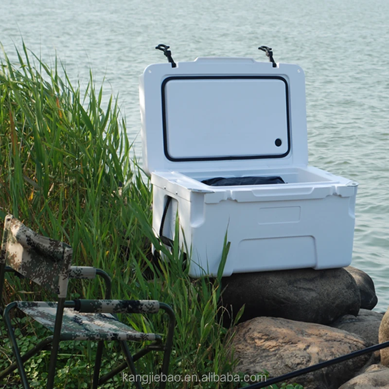 
large Plastic Rotomold marine cooler, with excellent PU insulation foaming . 