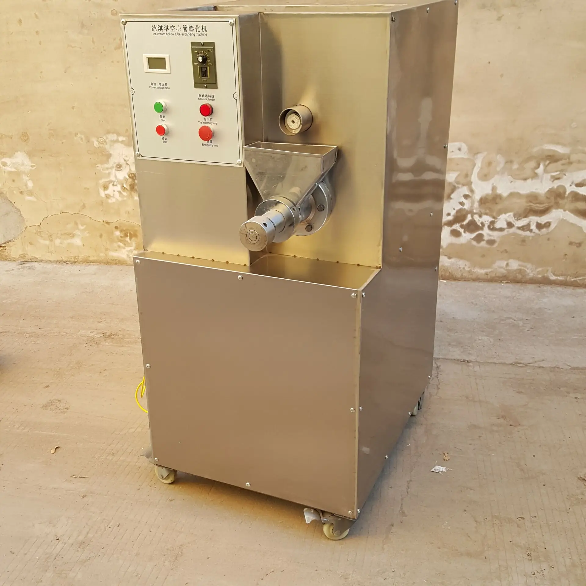 Korea hollow tube corn extruder machine / pop corn puffed ice cream stick machine