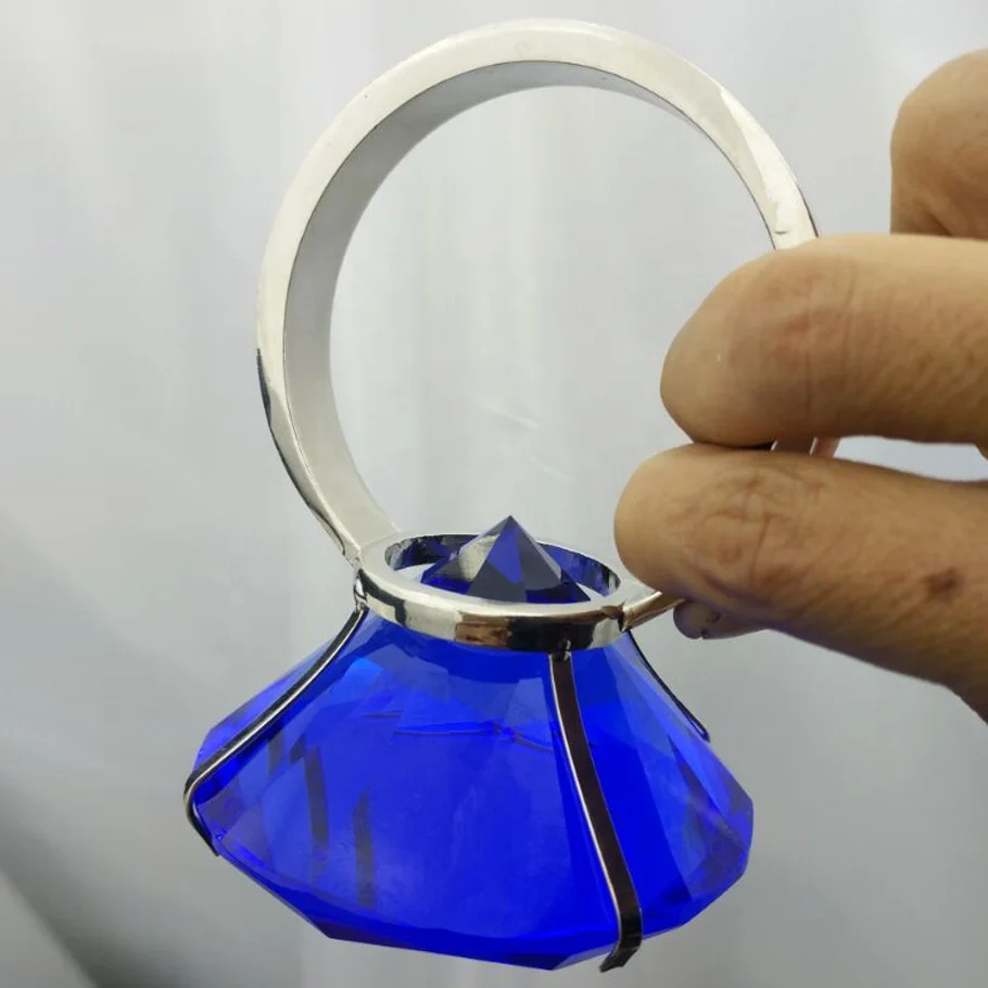 FREE SAMPLE 60mm 80mm 100mm Large K9 Crystal Glass Gem Rings Crystal Diamond Napkin Ring for Wedding