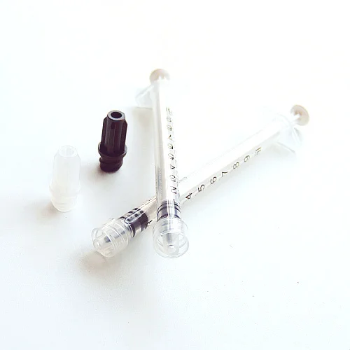 Disposable 1cc syringe luer lock PP non latex plunger with cap