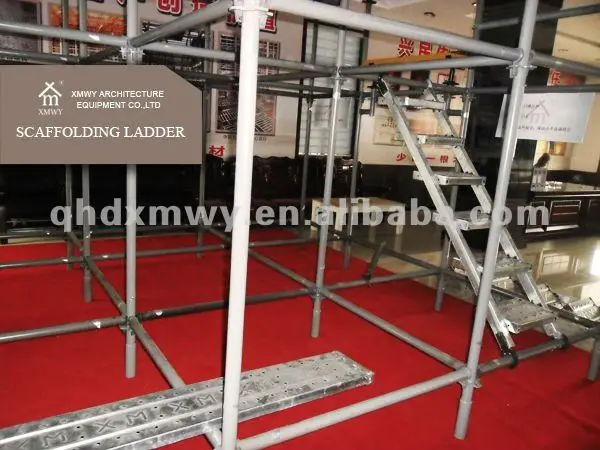 Лестницы и доски для строительных лесов