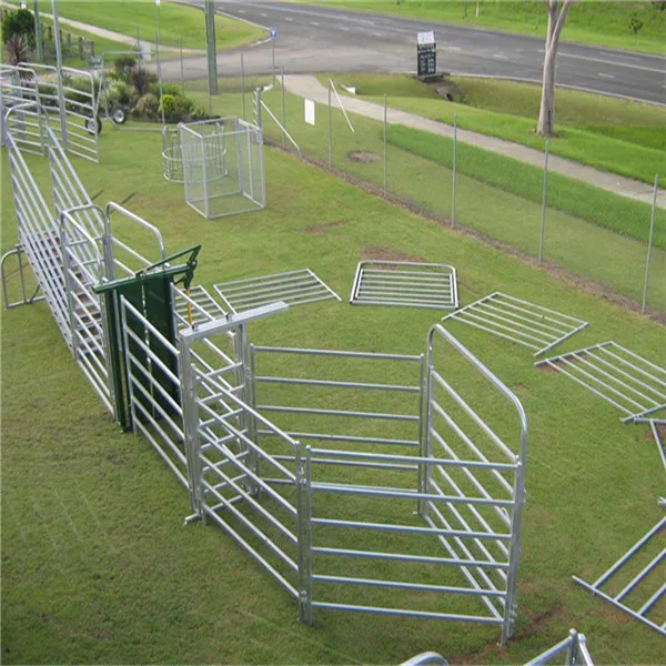 Cattle yard panels