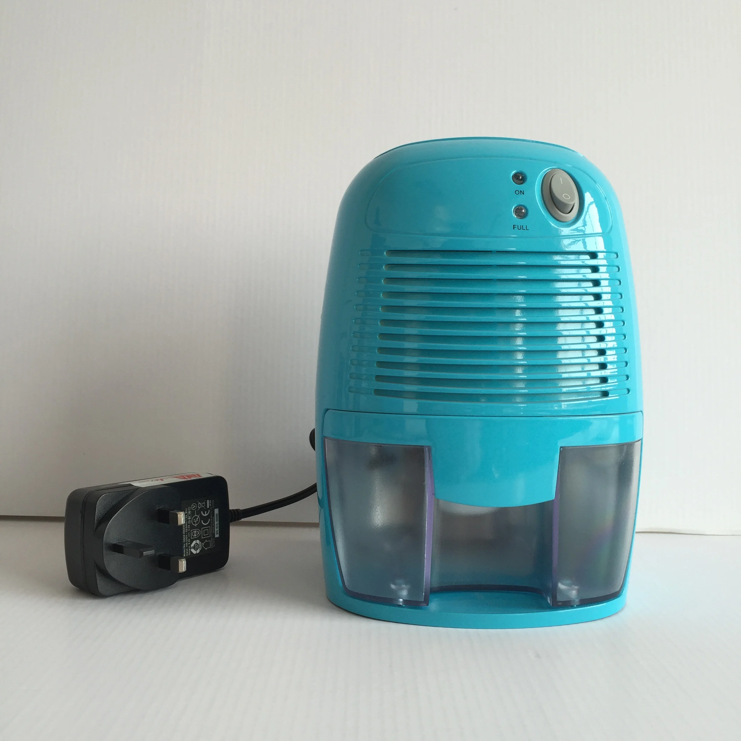 500ml Compact and Portable Mini Dehumidifier for Damp, Mould, Moisture in Home, Kitchen, Bedroom, Caravan, Office