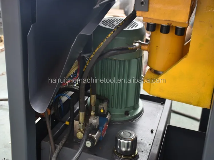 
New Condition And Optional Type Q28Y 6X220mm 30 to 145 Degree Adjustable Corner Notching Machine 