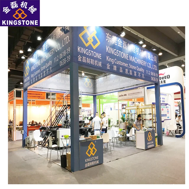 Small Scale 6 station servo motor automatic shoes sole making machine