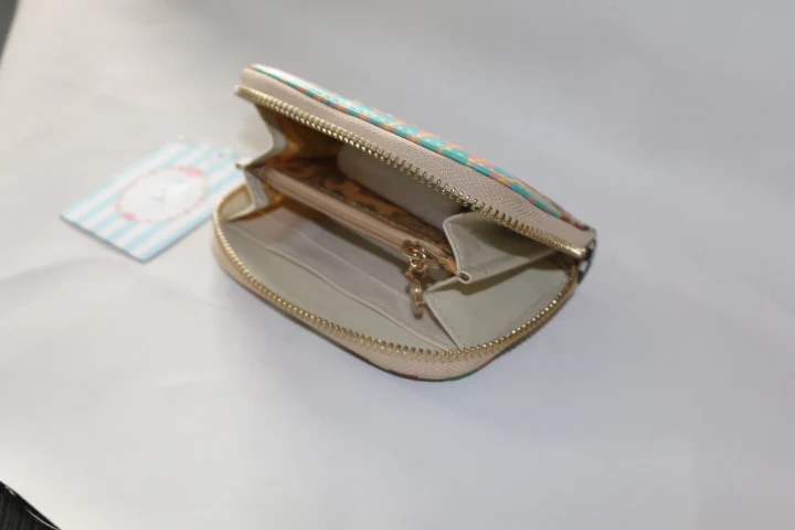 2018 fashion color leather women wallet with a short zipper