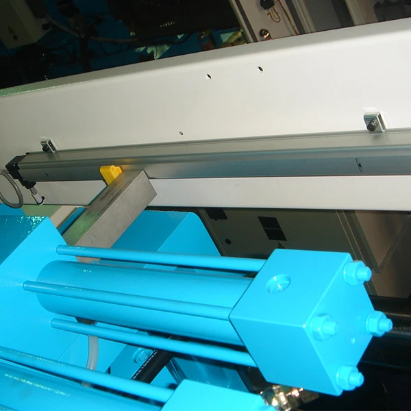 linear scale 0-10V Voltage absolute