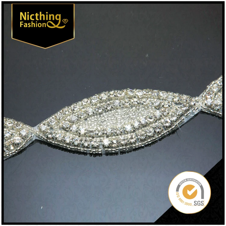 Wholesale Unique Design Romantic Style Crystal Embellished Trim Bridal Accessory Rhinestone Chain for Wedding Dress NRT036